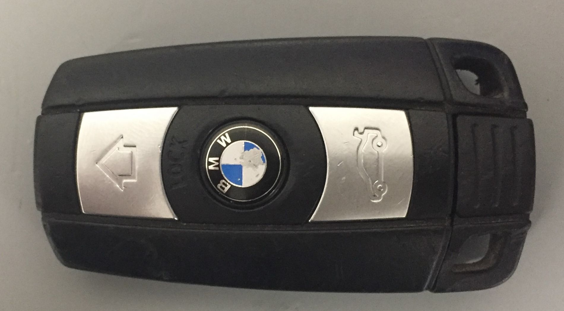 Naprawa klucza do auta BMW X1