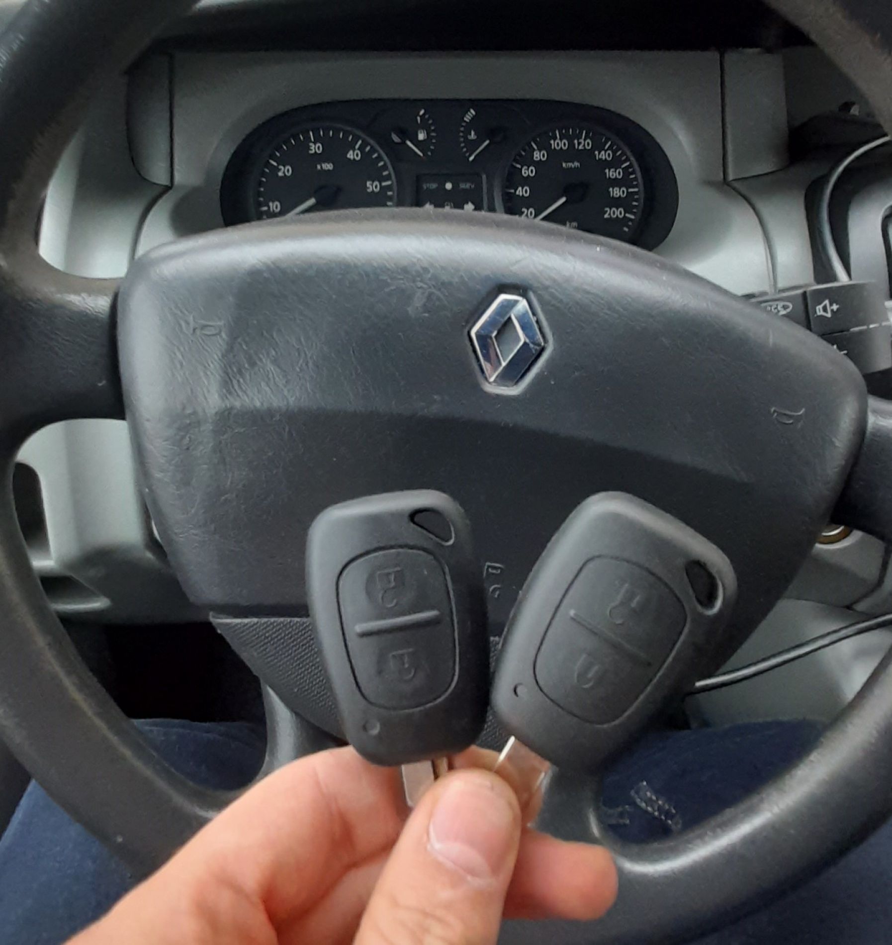Dorobienie kluczyka do Renault Trafic II