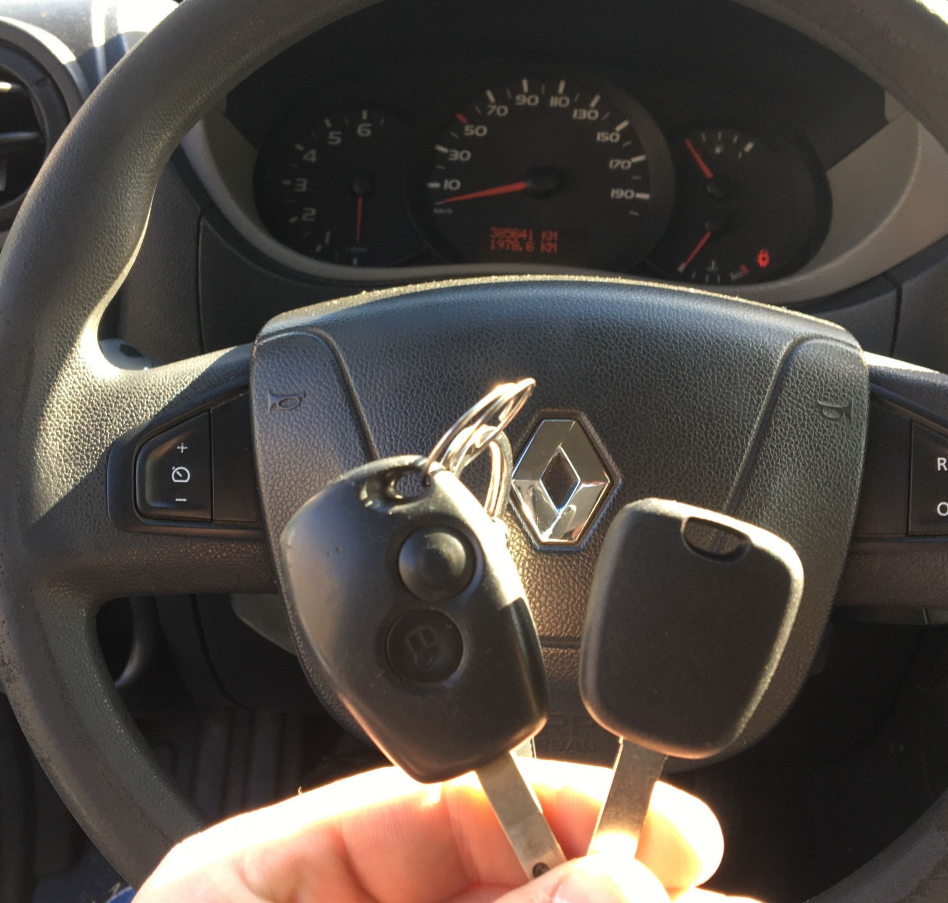 Dorobienie kluczyka do Renault Master z 2016 roku