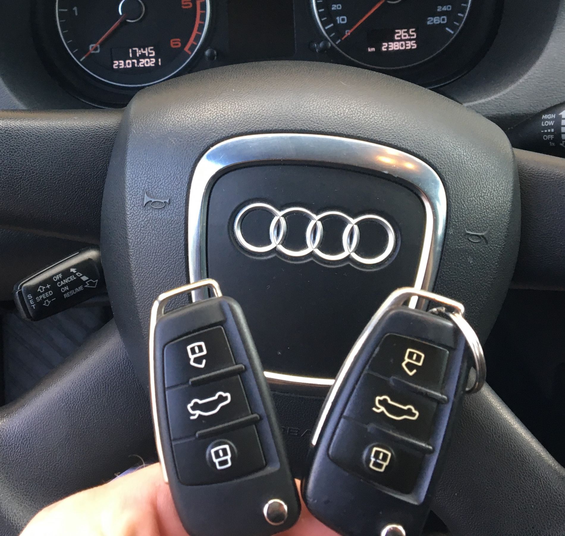 Dorobienie kluczyka do Audi A3 z 2010 roku.