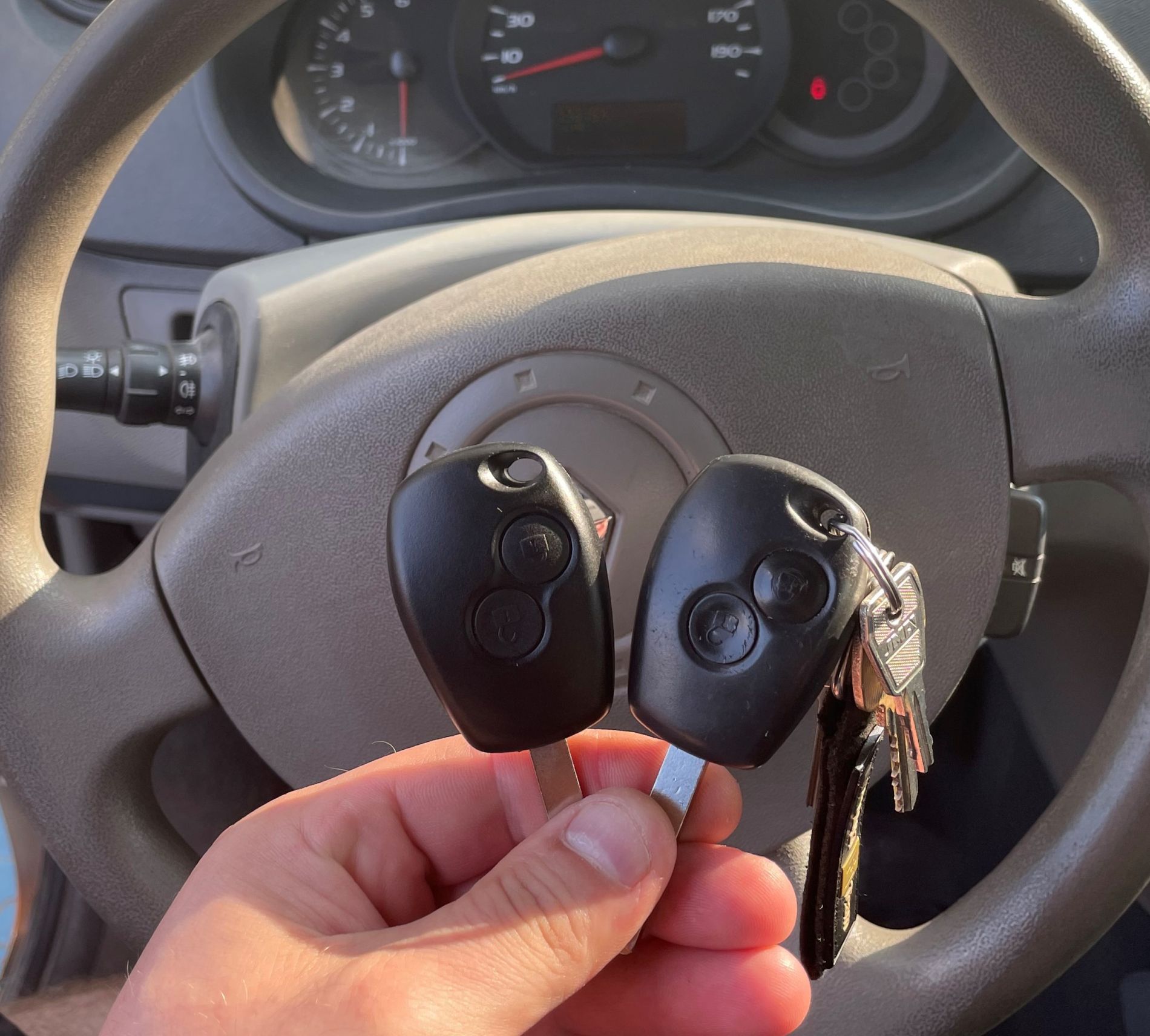 Kodowanie zapasowego klucza do auta Renault Kangoo z 2013 roku