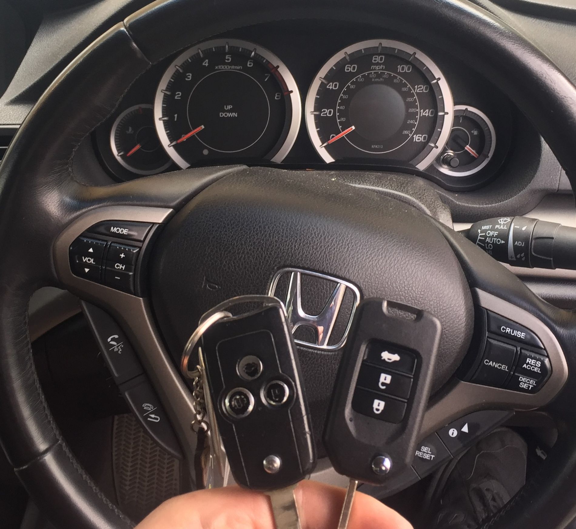 Kodowanie zapasowego klucza do auta Honda Accord z 2008 roku