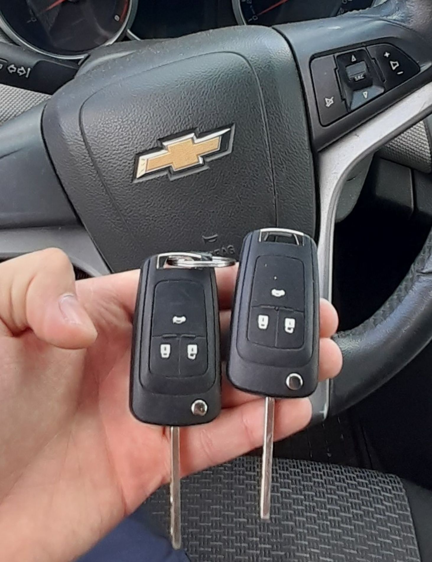 Dorobienie klucza zapasowego do auta Chevrolet Cruze z 2012 roku.