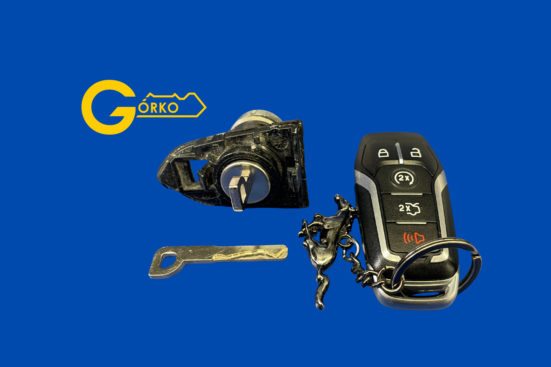 Naprawa wkładu zamka Ford Mustang 2014 — problem po naprawie blacharskiej i wymianie drzwi