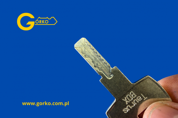Jak dorobić klucz do boxu Taurus ze zdjęcia?