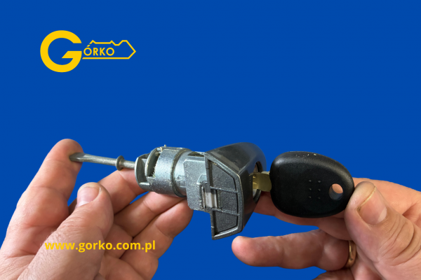 Jak naprawić zamek samochodu Hyundai Santa Fe 2006rok? Jak naprawić zamek samochodu Hyundai Santa Fe 2006rok?