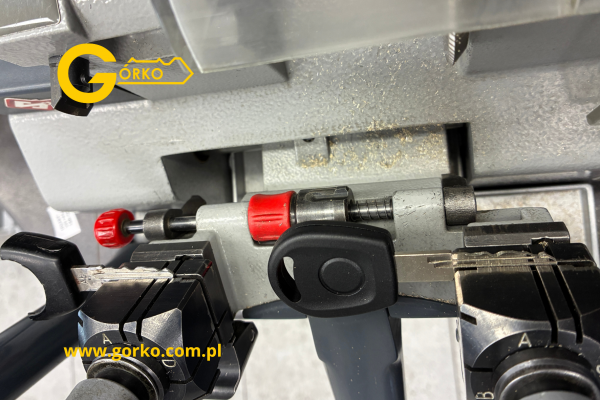 Jak dorobić klucz do samochodu Volkswagen T4? Jak dorobić klucz do samochodu Volkswagen T4?