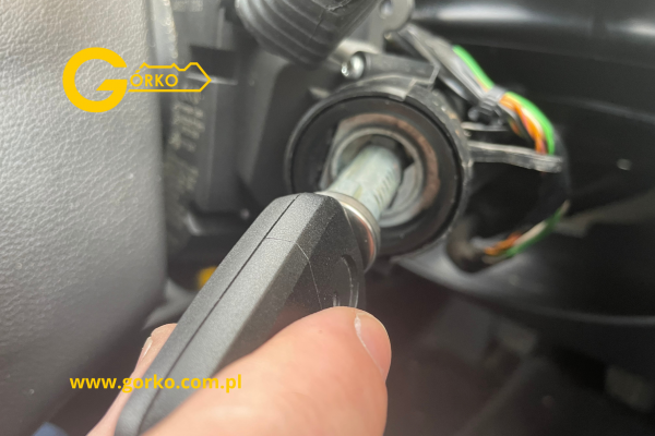 Jak naprawić stacyjkę w samochodzie Opel Vectra C? Jak naprawić stacyjkę w samochodzie Opel Vectra C?