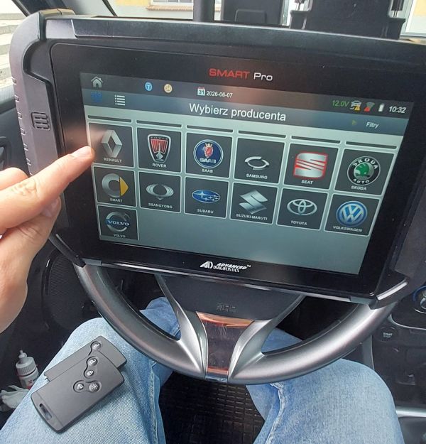 Dorobienie zapasowej karty do Renault Clio IV (2019) — wykonanie krok po kroku Dorobienie zapasowej karty do Renault Clio IV (2019) — wykonanie krok po kroku