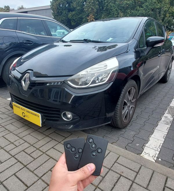 Dorobienie zapasowej karty do Renault Clio IV (2019) — wykonanie krok po kroku Dorobienie zapasowej karty do Renault Clio IV (2019) — wykonanie krok po kroku