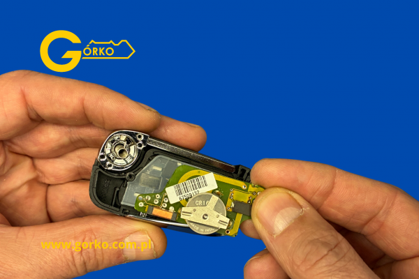 Naprawa klucza - wymiana obudowy do Peugeota 407