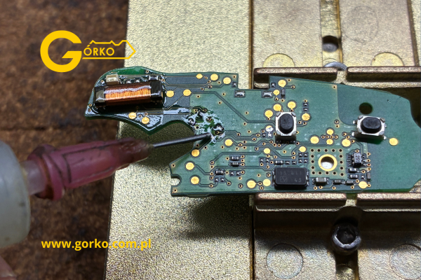 Naprawa klucza do Audi A6 C6 – nowa obudowa, regeneracja elektroniki i docięcie grotu