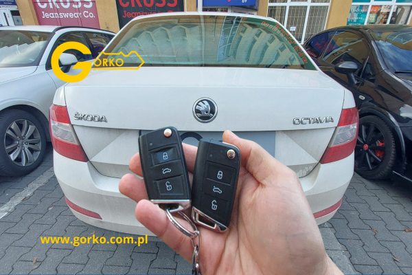 Dorobienie nowego klucza do Skody Octavia III
