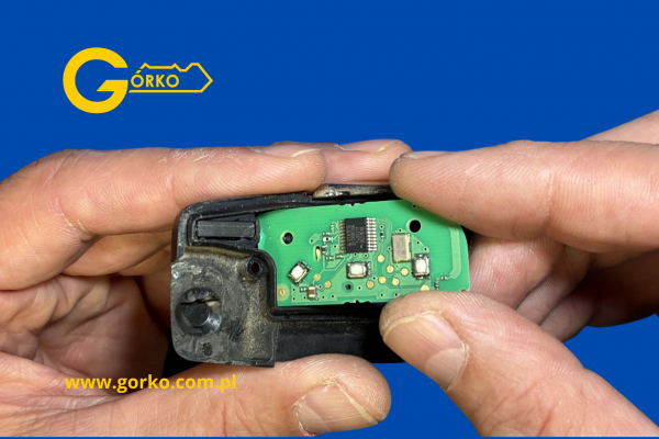 Jak naprawiliśmy zużyty klucz do Toyoty Aygo z 2016 roku – efekt jak nowy!