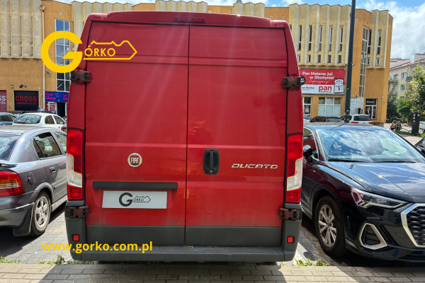 Dorobienie klucza z pilotem do Fiata Ducato – usunięcie zgubionego klucza z pamięci i wykonanie nowego scyzoryka