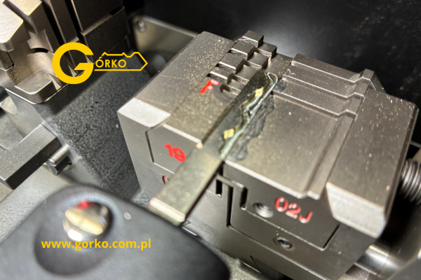 Wymiana obudowy i grotu klucza do Forda Mondeo 2010