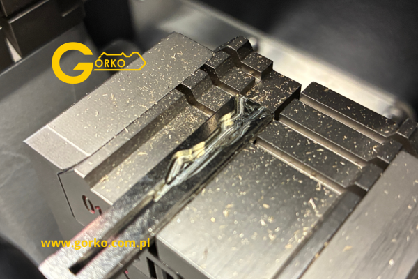 Naprawa i wymiana obudowy klucza do Kia Sorento 