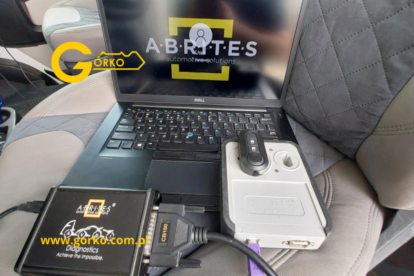 Dorobienie klucza do Citroena Jumpera z zabudową kempingową