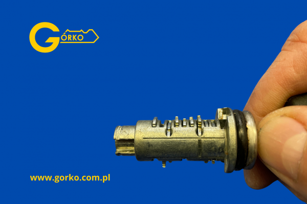 Naprawa wkładu zamka Ford Mustang 2014