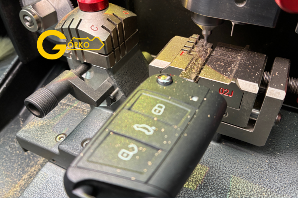 Wysyłkowa naprawa klucza do Skody Superb III