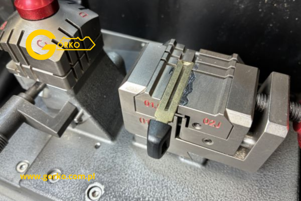 Dorabianie klucza do Toyota Yaris 1,4 D4D 2017 – Klient z Bartoszyc zyskał nowy klucz z systemem Keyless