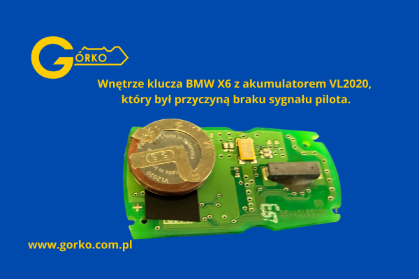 Uszkodzony klucz BMW X6 z nie sprawnym akumulatorem który trafił do serwisu.