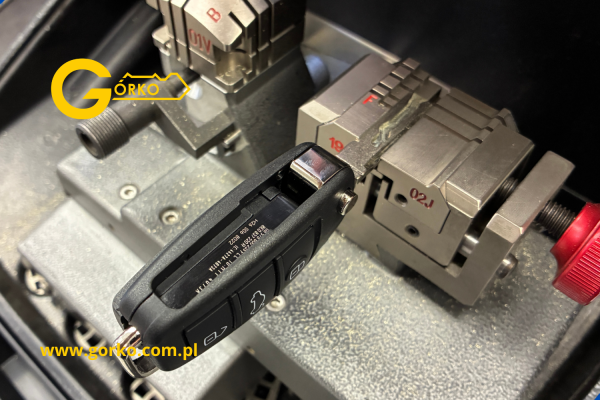 Docięcie grotu klucza Audi TT 8J3 